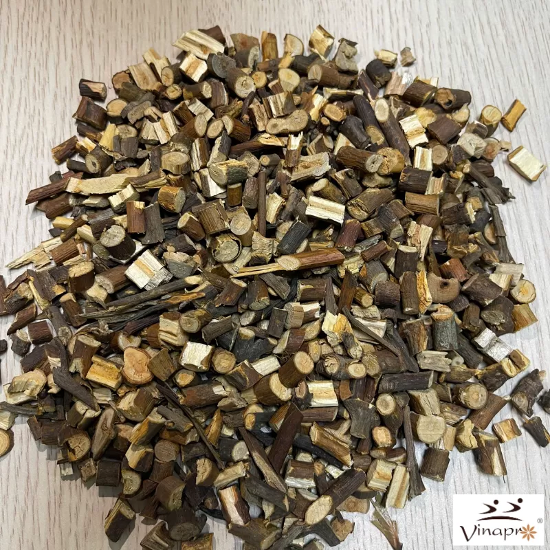 Workers packing cigarette cinnamon for export in factory