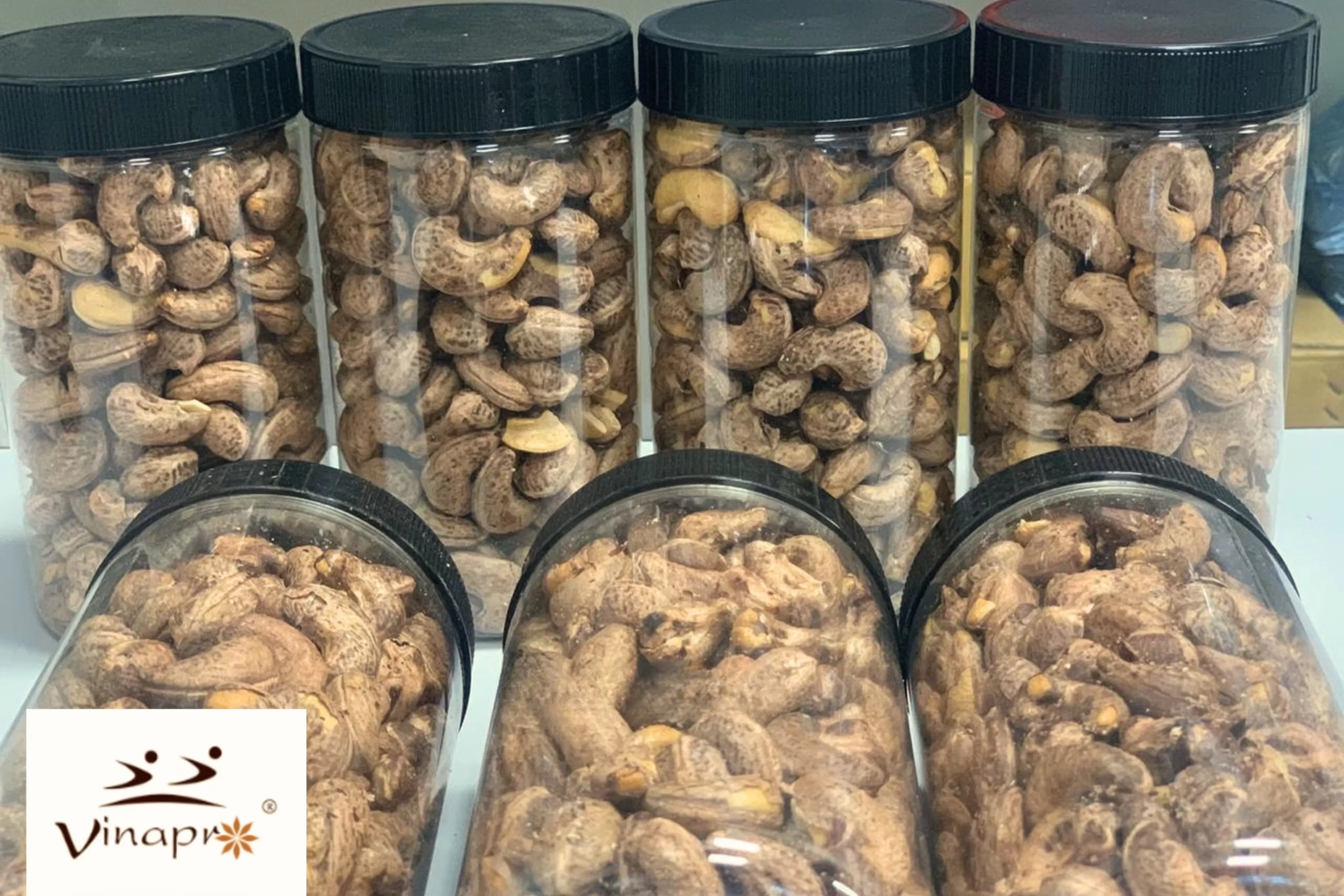 ROASTED CASHEW NUTS WITH SKIN
