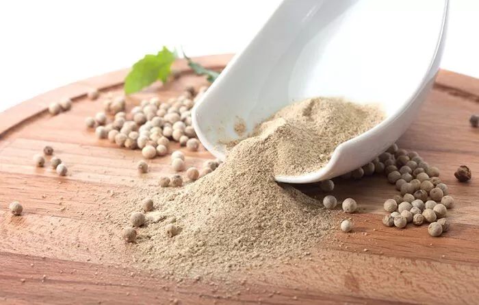 Premium ground white pepper powder for savory baking industry