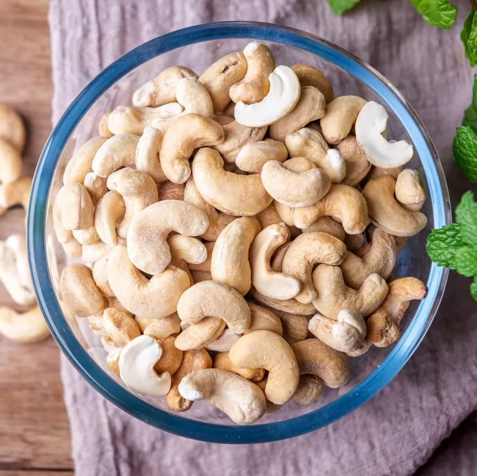 White Whole Cashew Nuts WW240, WW320, WW450