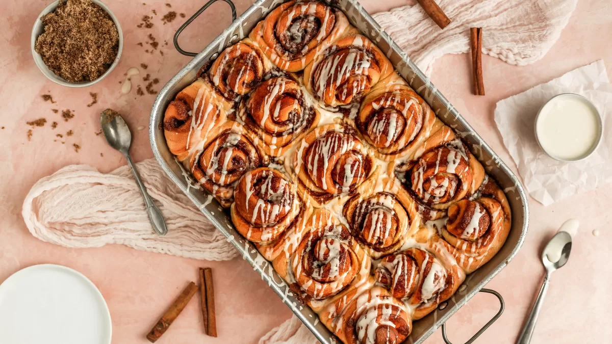 Bakery products using premium cinnamon powder